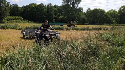 Tactic 550 w pracy na grząskim i podmokłym terenie